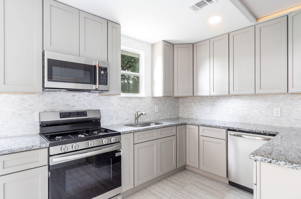 VESTA HEIGHTS 2ND ADDN - Residential