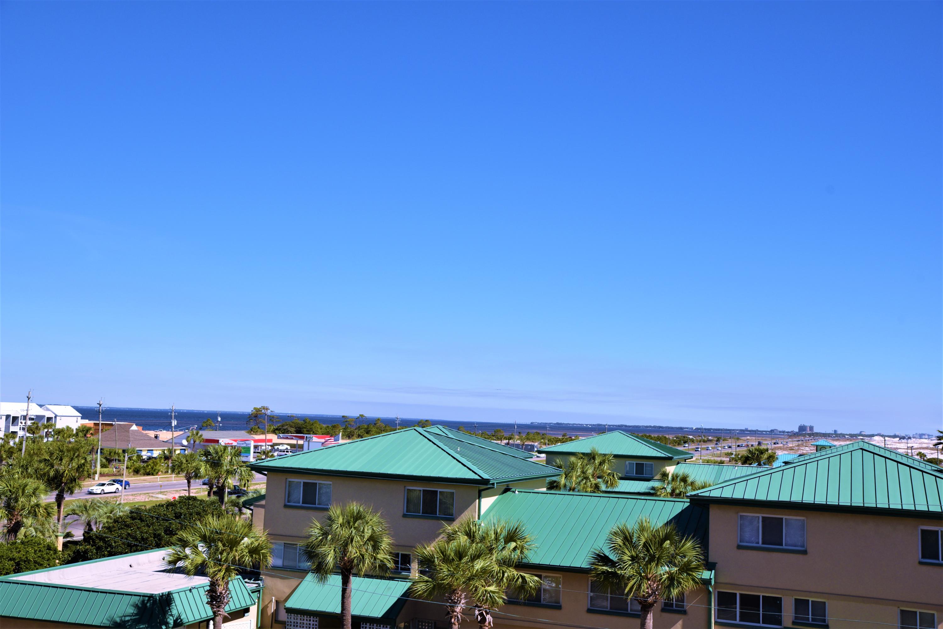 DESTIN WEST GULFSIDE VILLAS - Residential