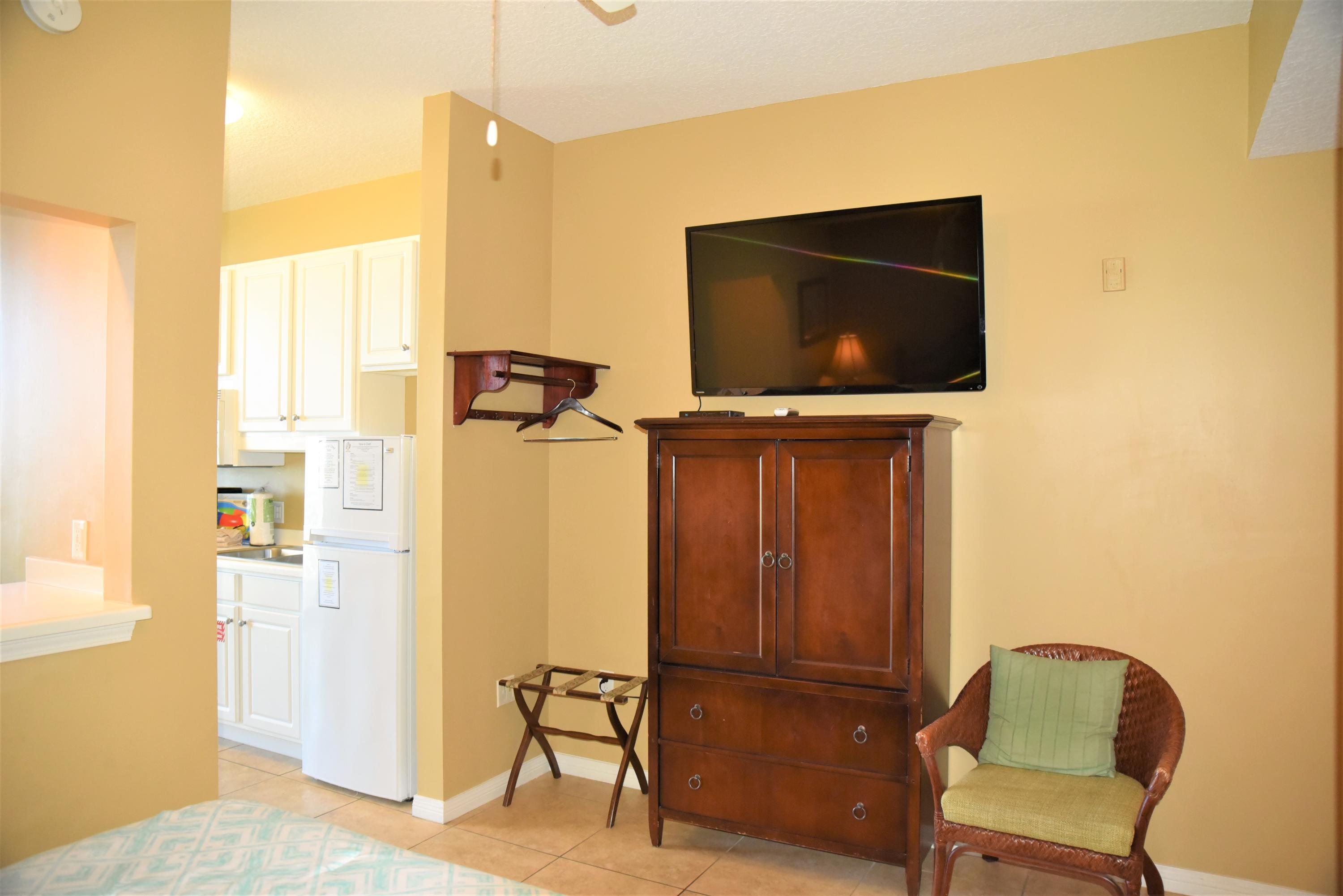 DESTIN WEST GULFSIDE VILLAS - Residential