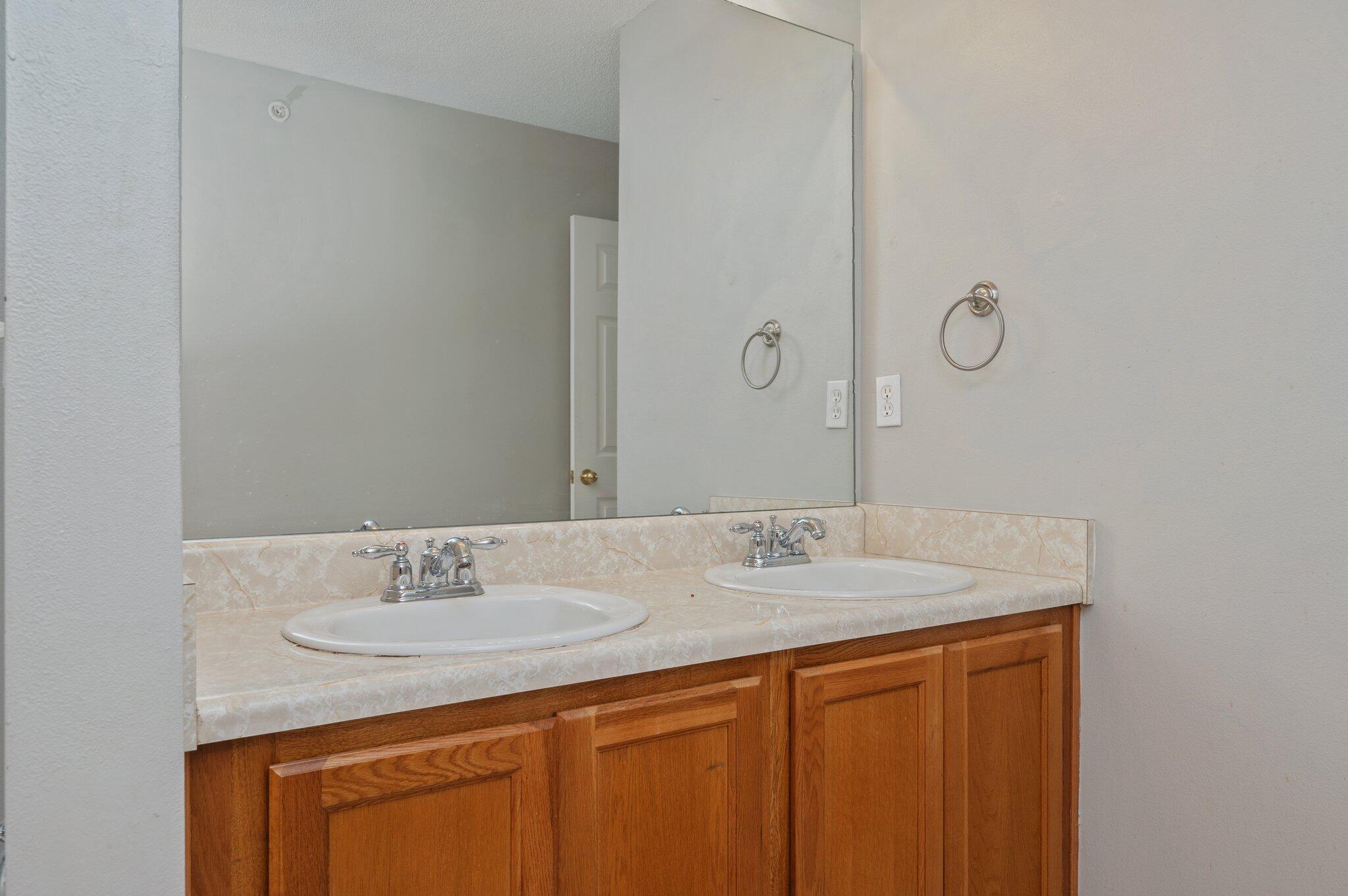 ROLLING PINES - Residential Lease