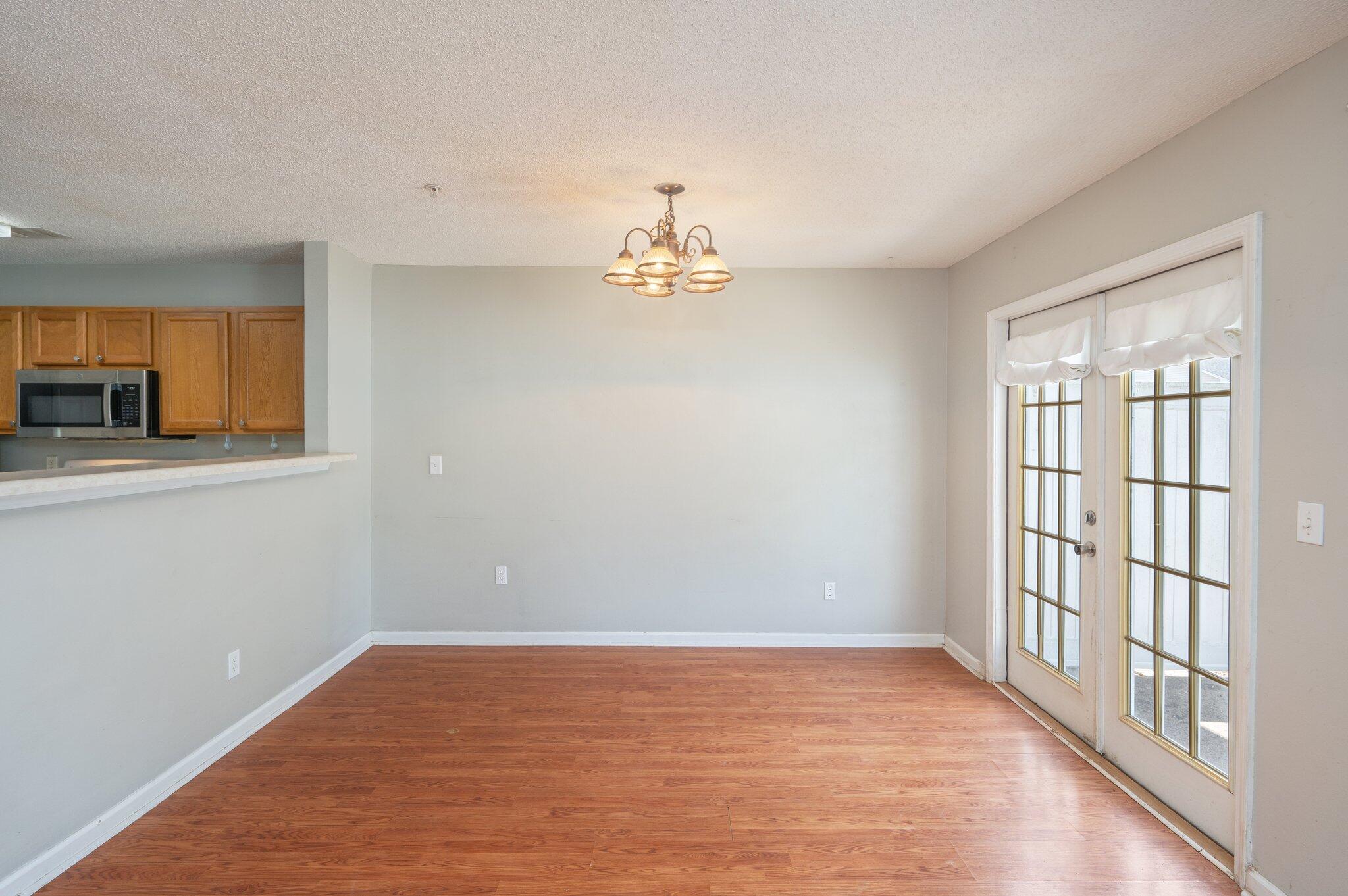 ROLLING PINES - Residential Lease