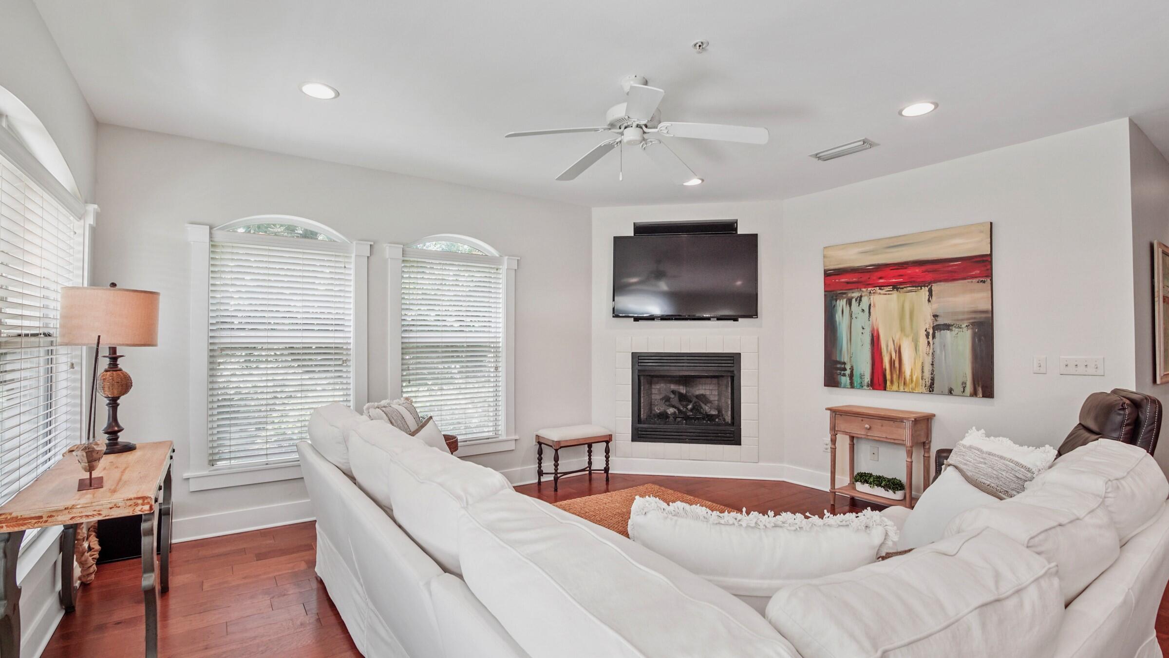 VILLAS AT SEAGROVE BEACH - Residential