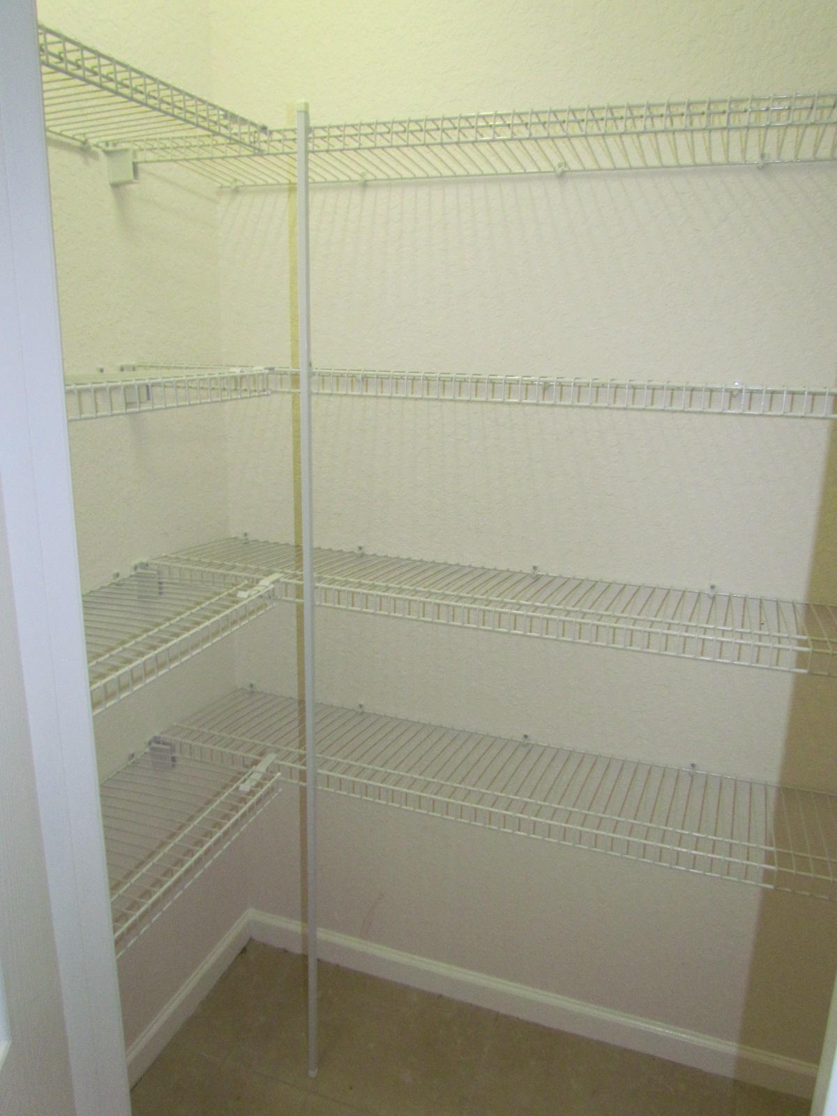 ENDICOTT VILLAGE - Residential Lease