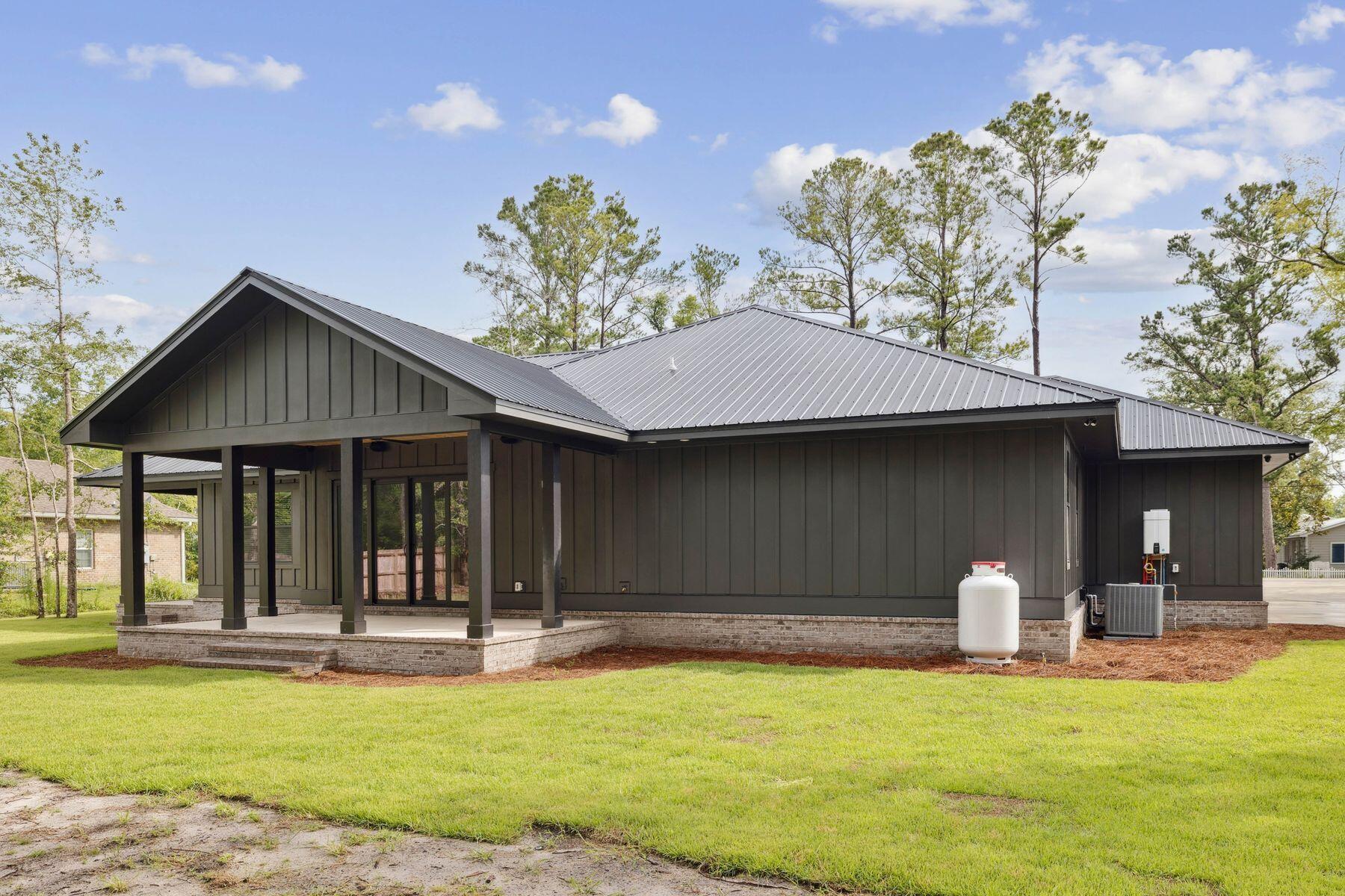 BAY GROVE - Residential