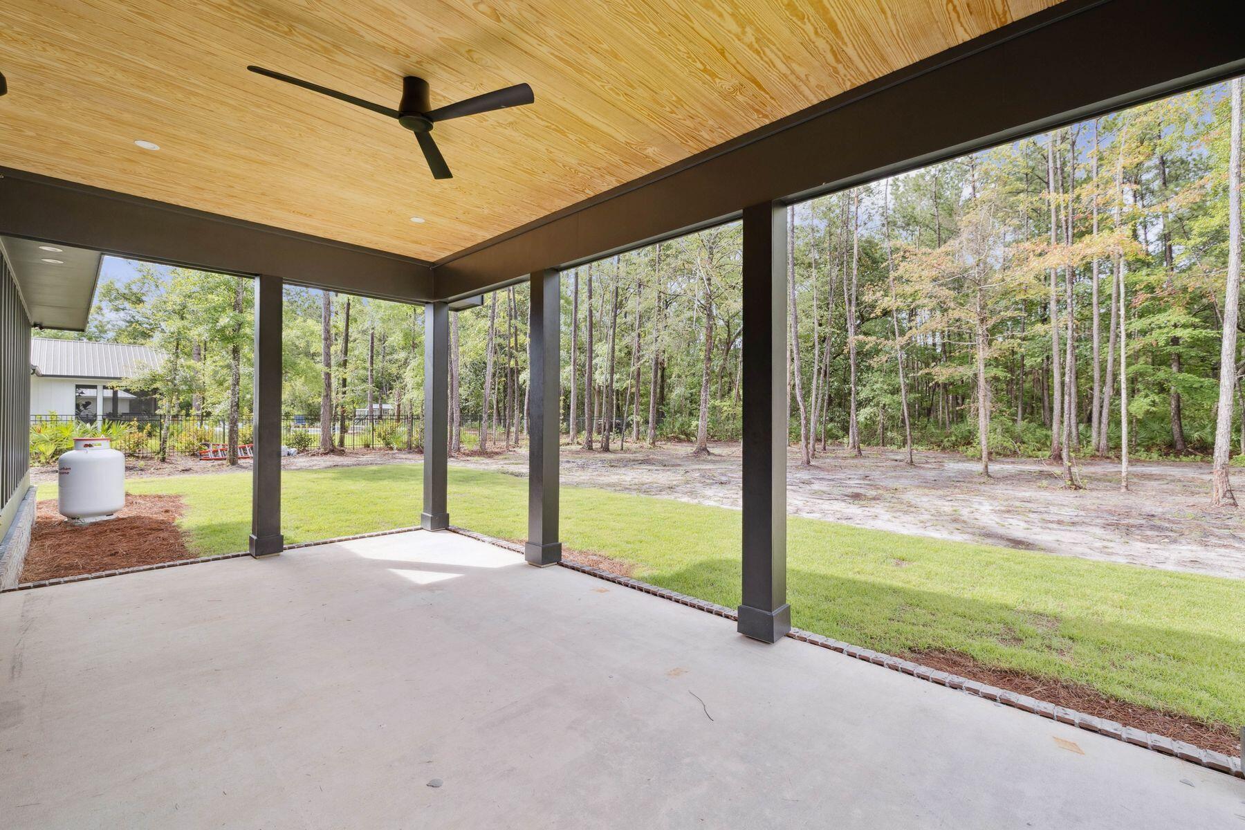 BAY GROVE - Residential