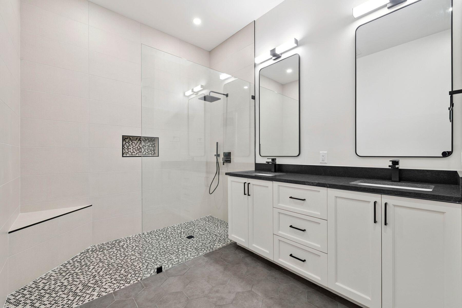 BAY GROVE - Residential
