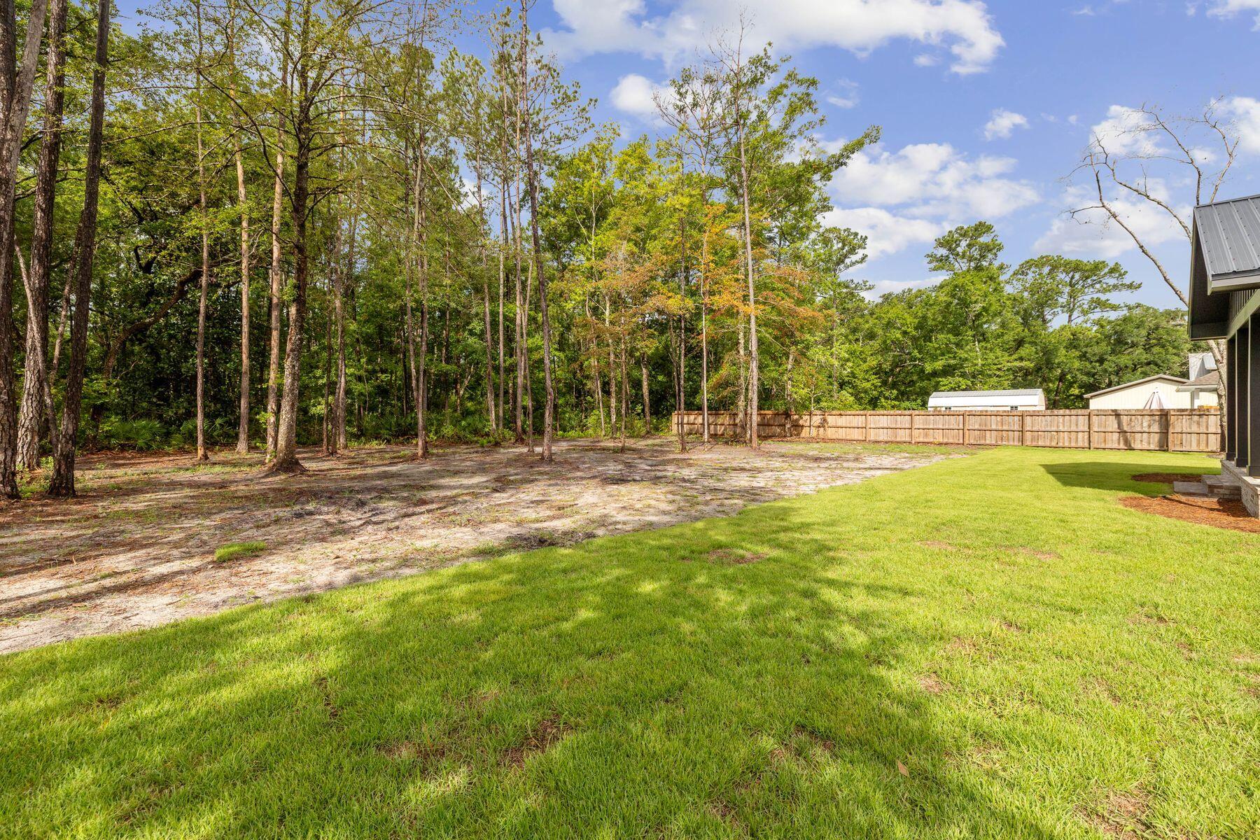 BAY GROVE - Residential