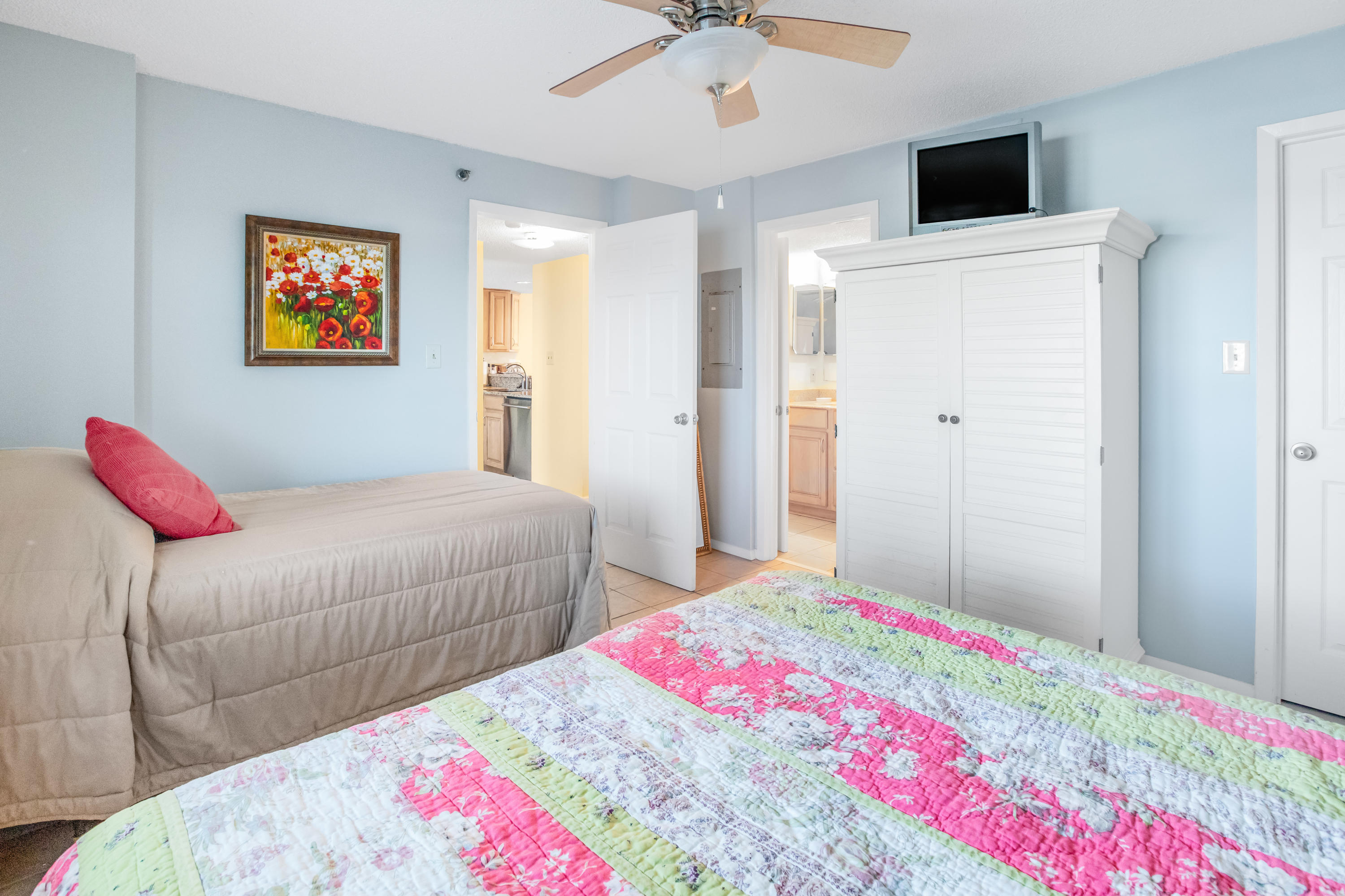 The Commodore - Residential