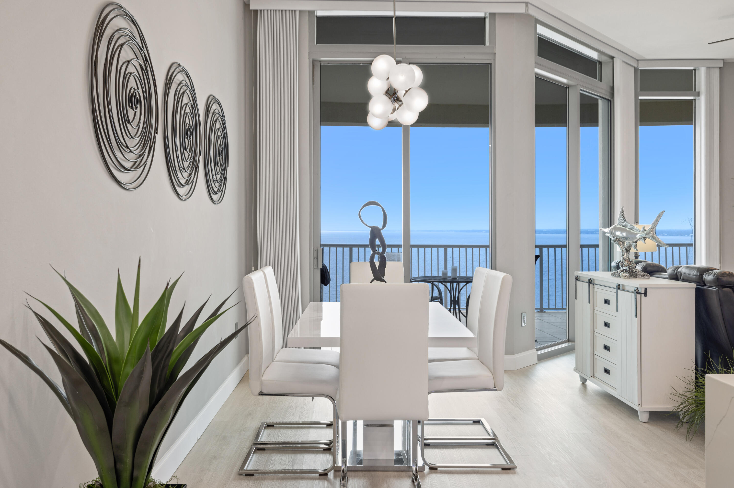 MARINA LANDING - Residential