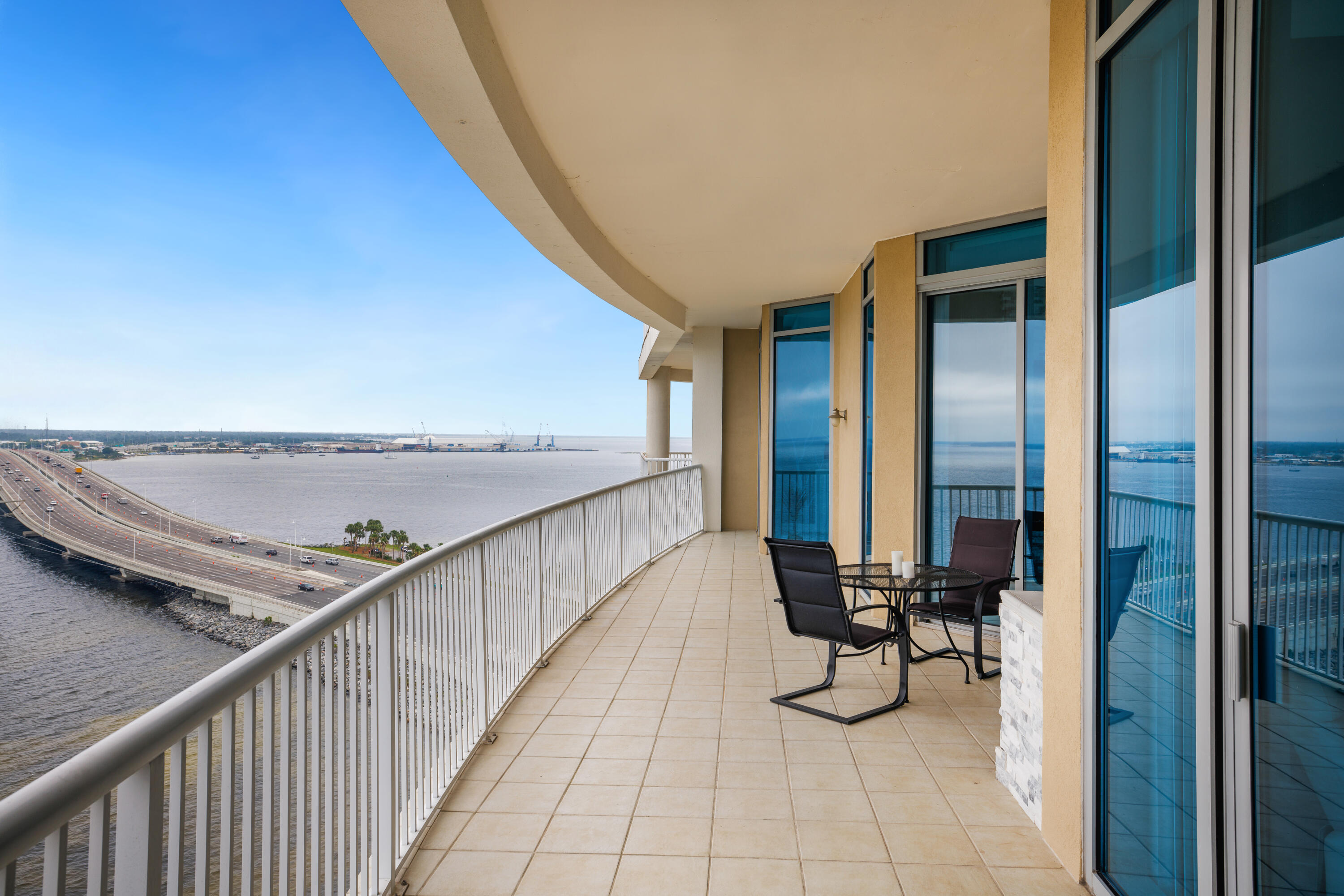 MARINA LANDING - Residential