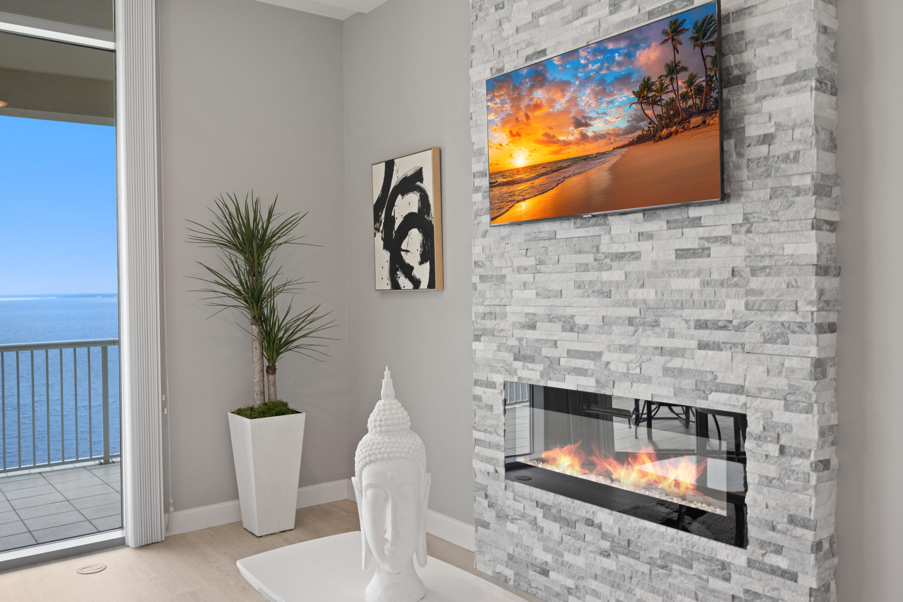 MARINA LANDING - Residential