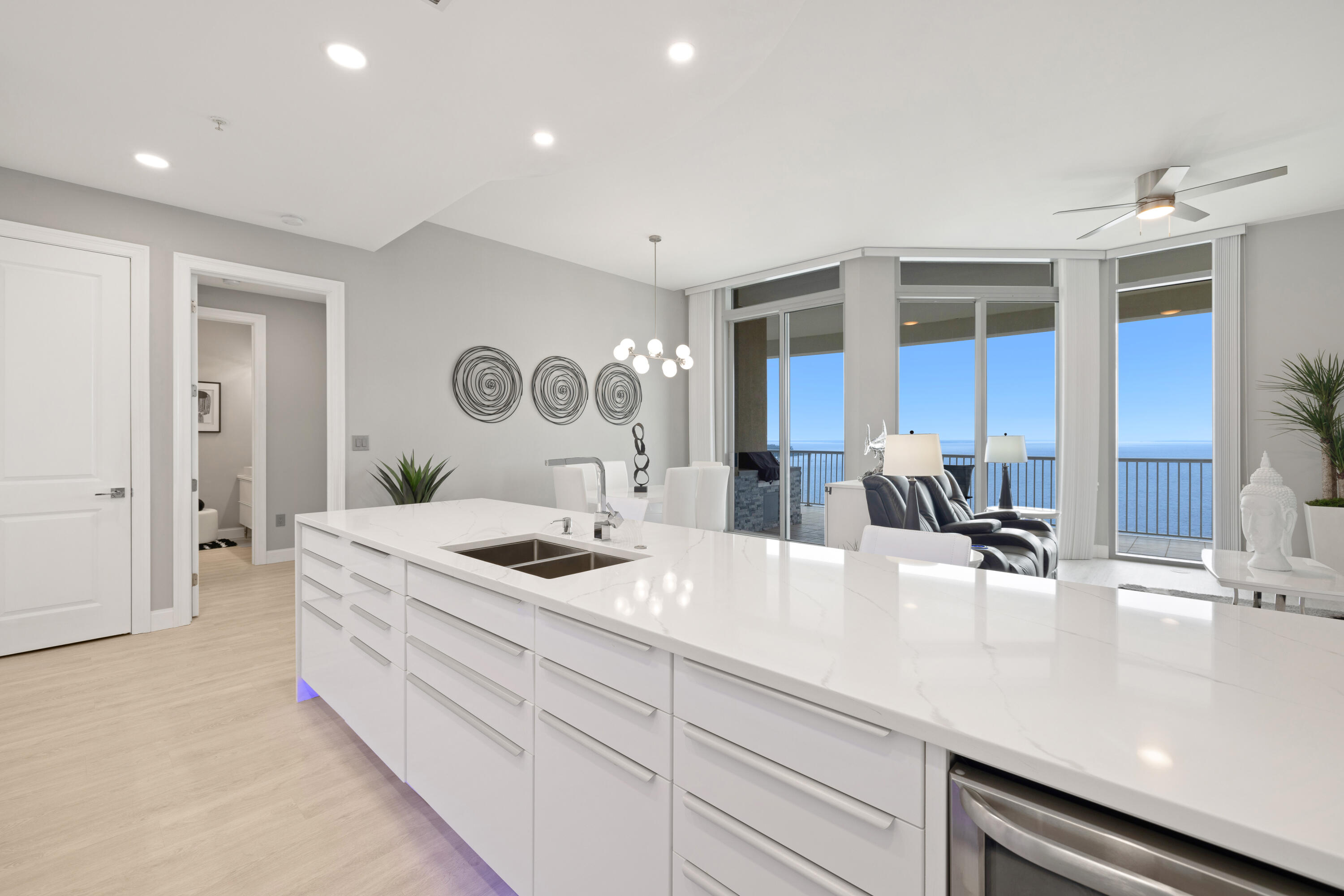 MARINA LANDING - Residential