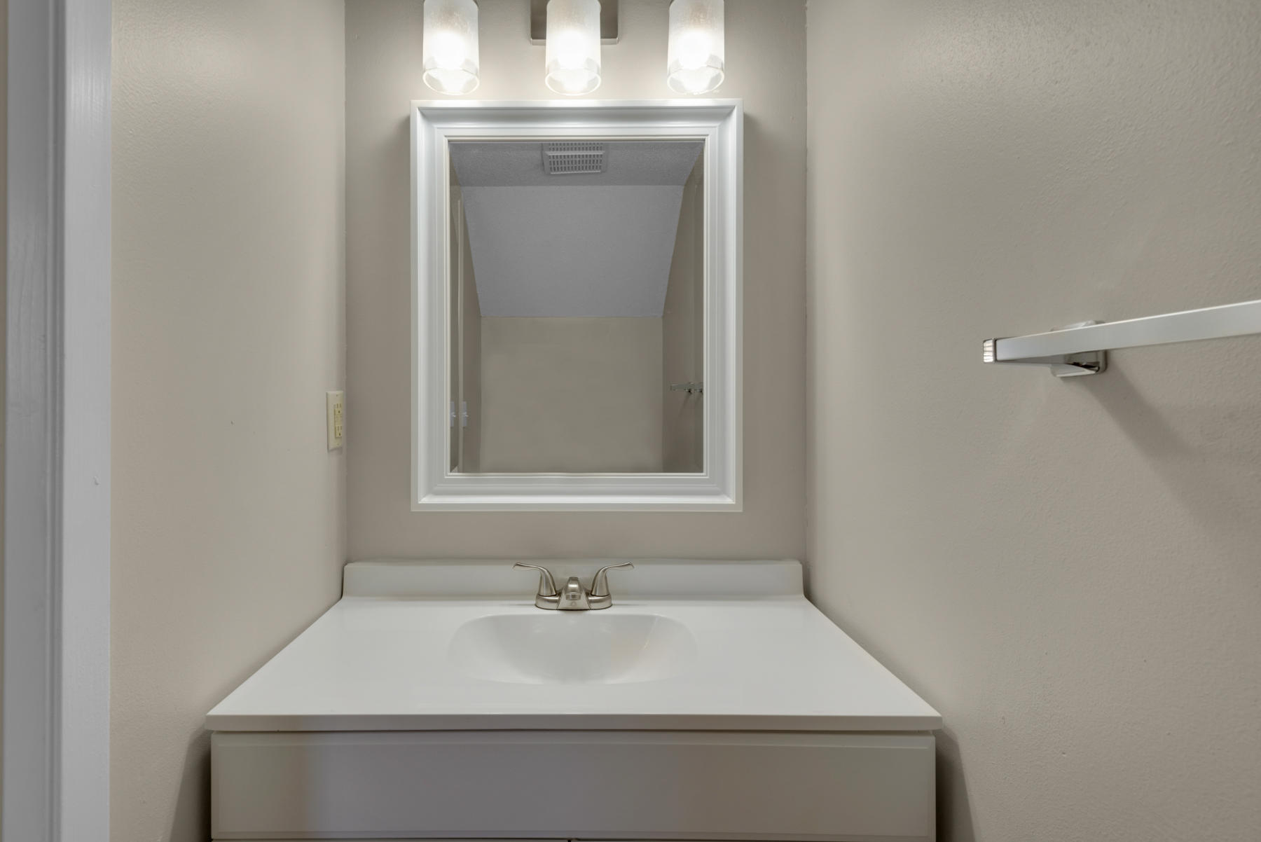 VIKING MANOR PH 1 - Residential