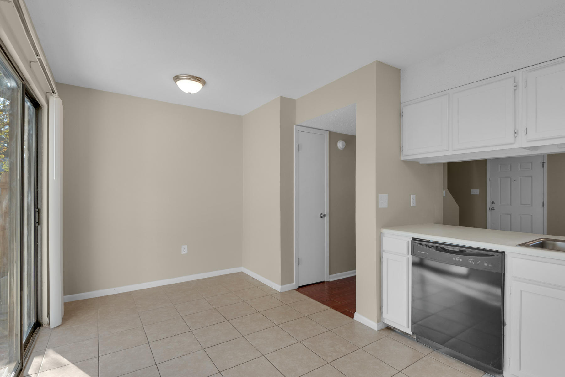 VIKING MANOR PH 1 - Residential