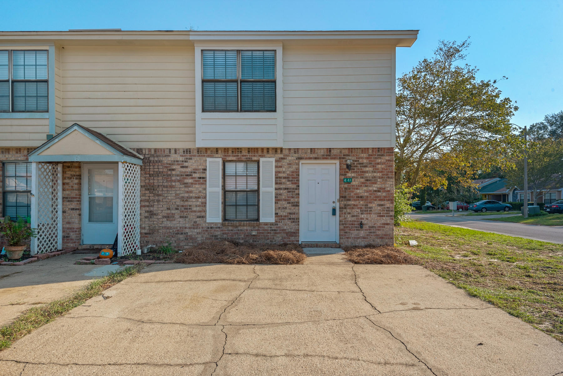 VIKING MANOR PH 1 - Residential