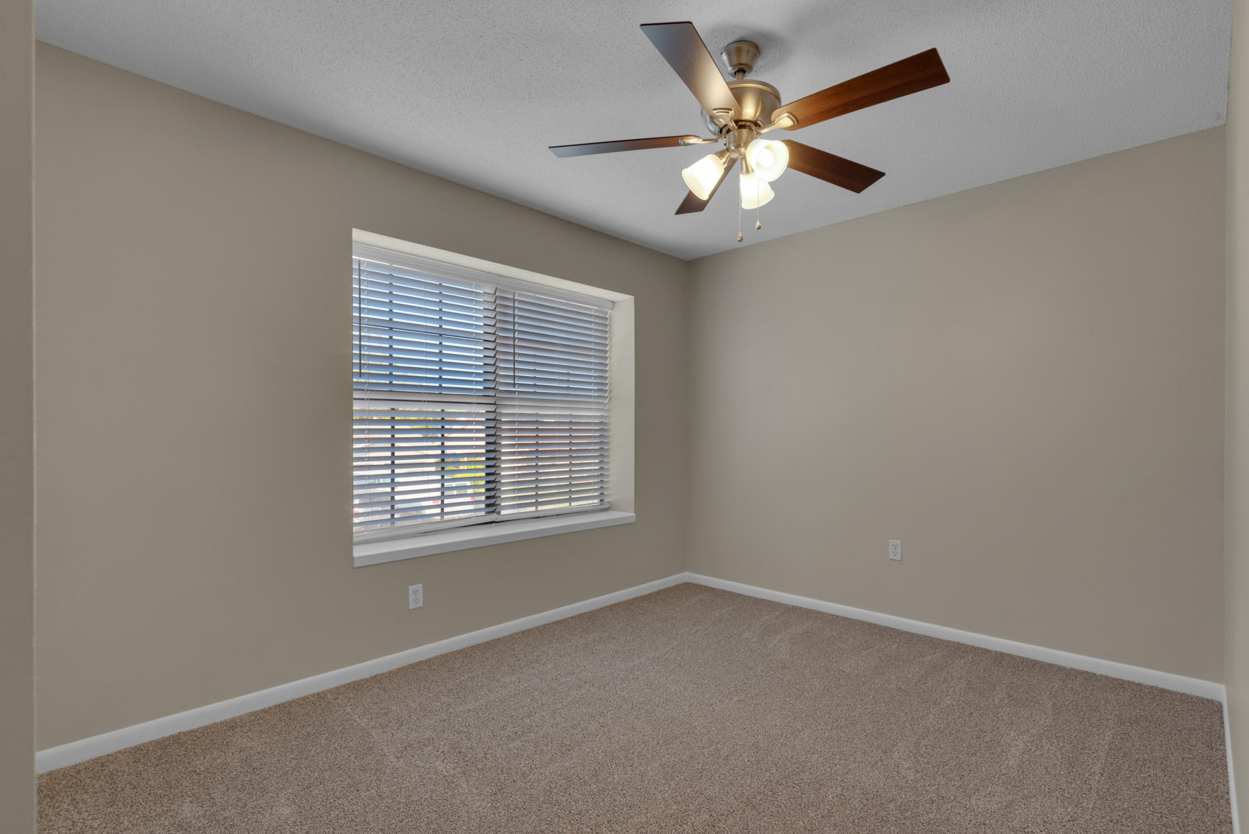 VIKING MANOR PH 1 - Residential