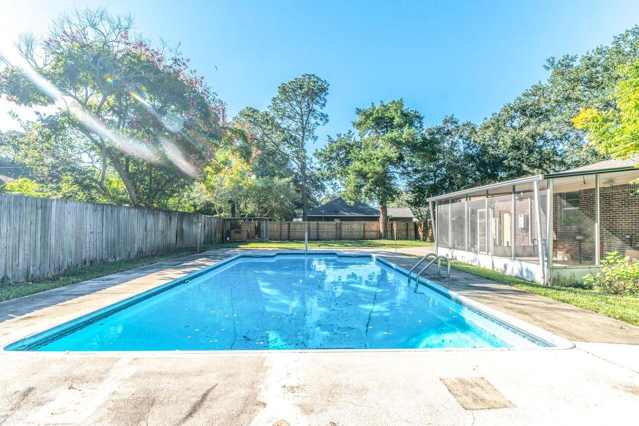 CLOVERDALE S/D - Residential