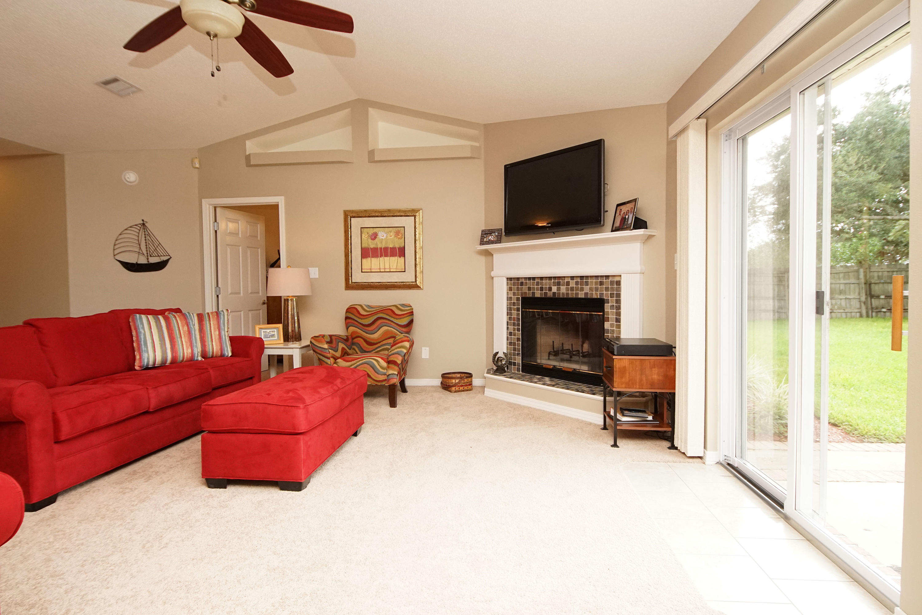 BAREFOOT CREEK - Residential