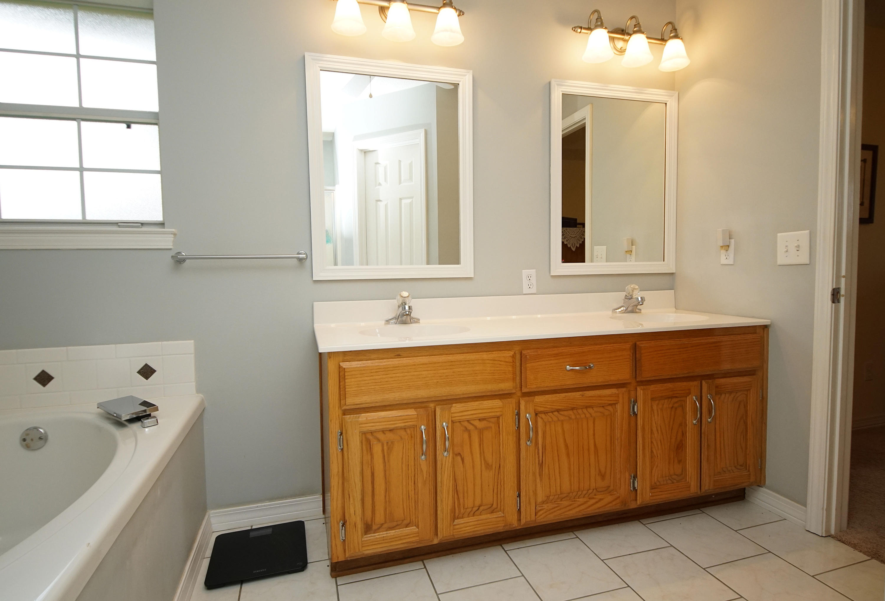 BAREFOOT CREEK - Residential