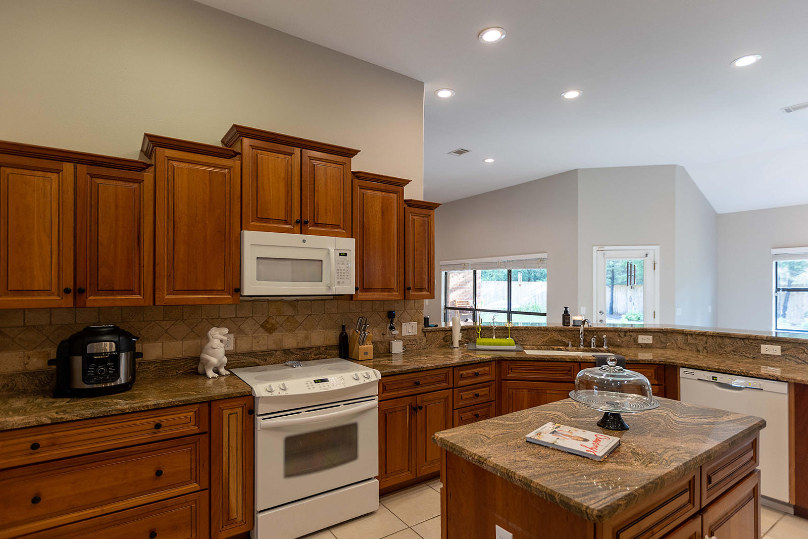 GRAND BAY ESTATES - Residential