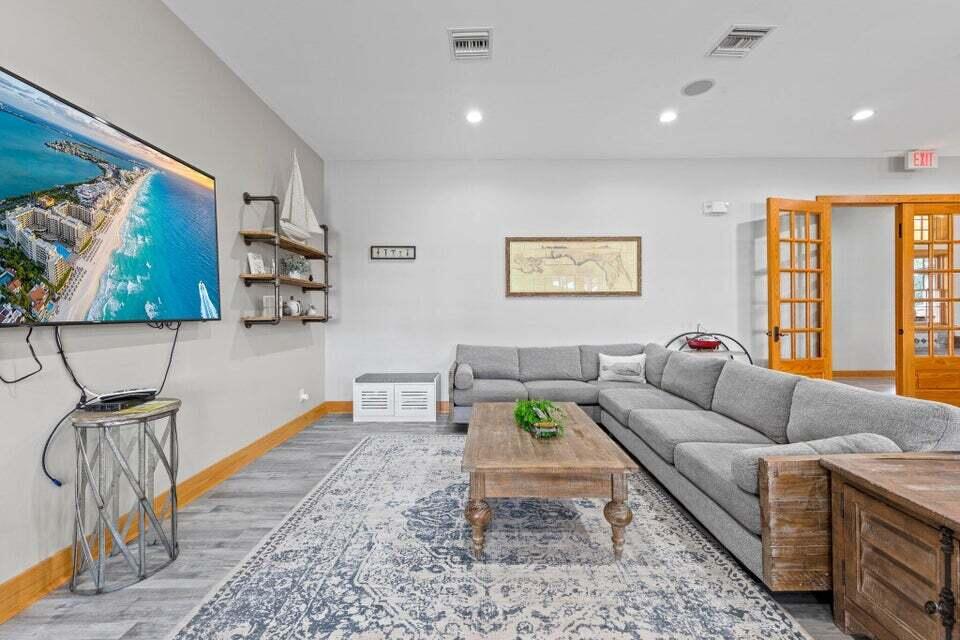 HAMMOCK BAY - FIREFLY - Residential