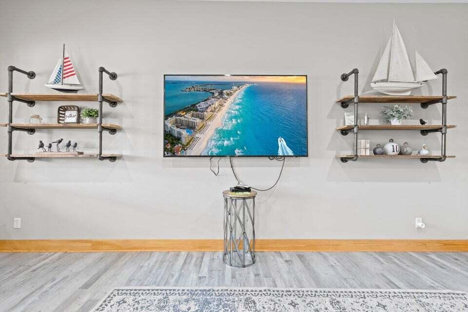 HAMMOCK BAY - FIREFLY - Residential