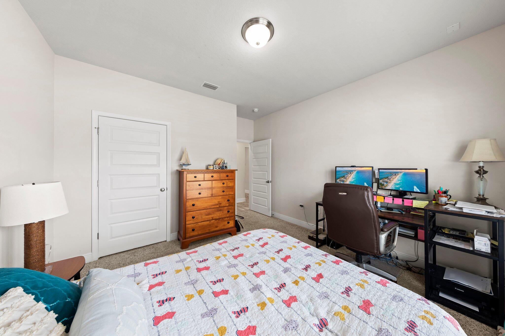 HAMMOCK BAY - FIREFLY - Residential