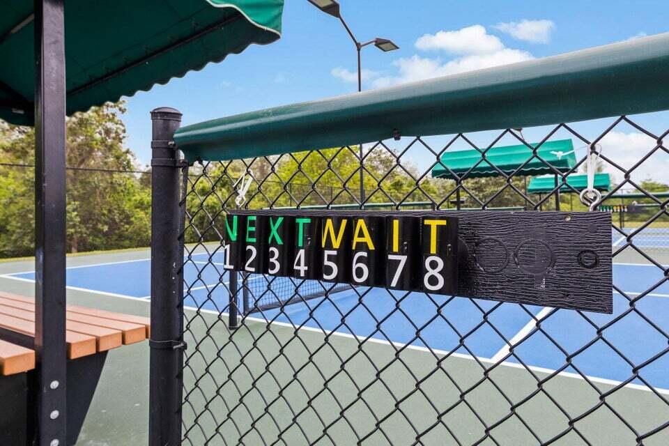 HAMMOCK BAY - FIREFLY - Residential