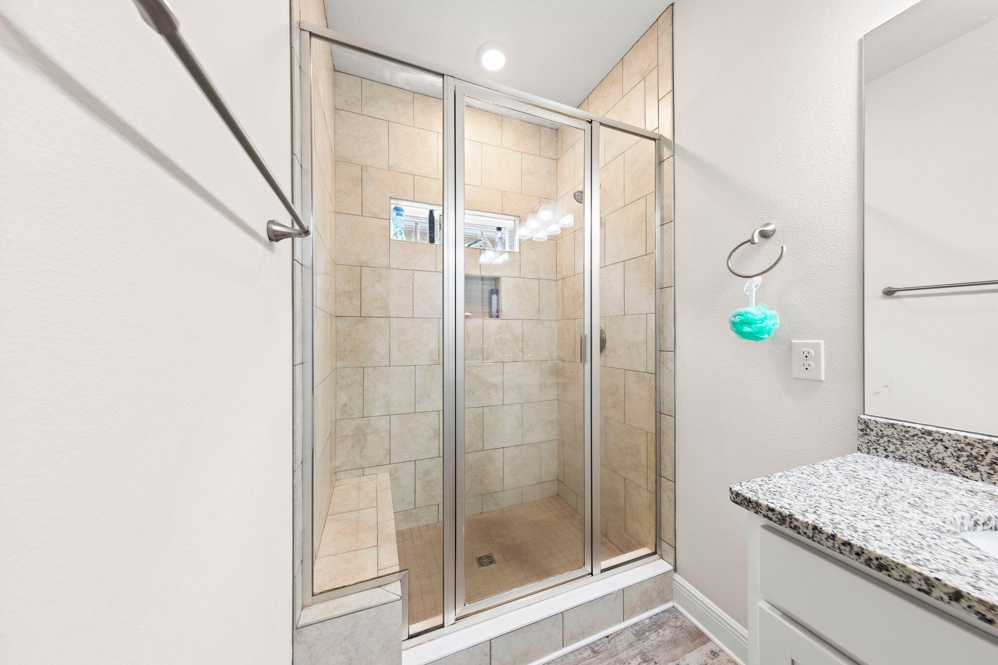 HAMMOCK BAY - FIREFLY - Residential