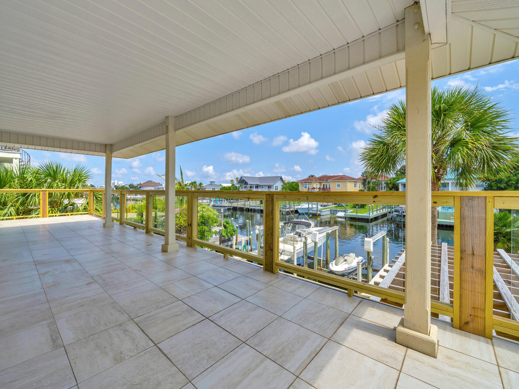 HOLIDAY ISLE - Residential