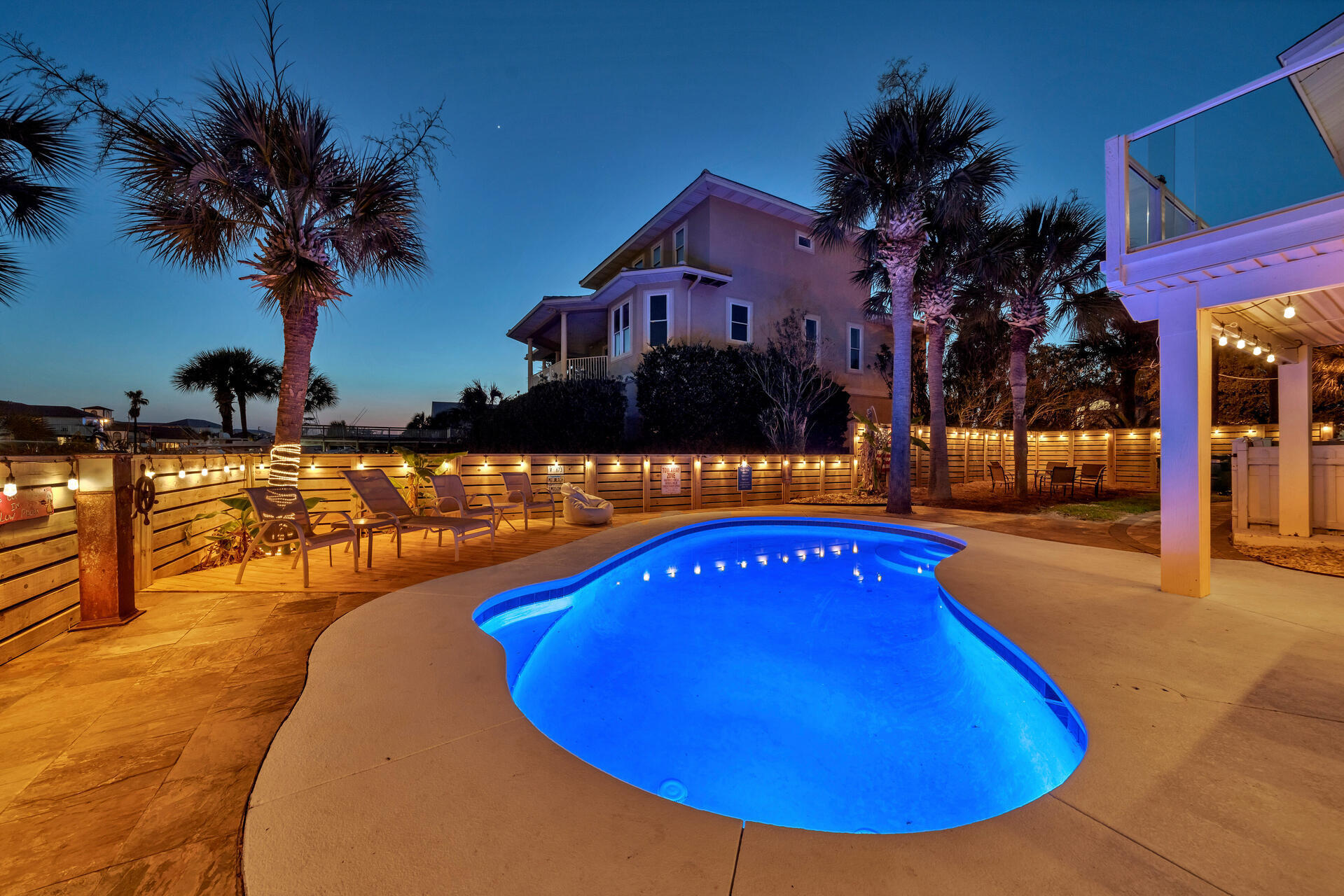 HOLIDAY ISLE - Residential