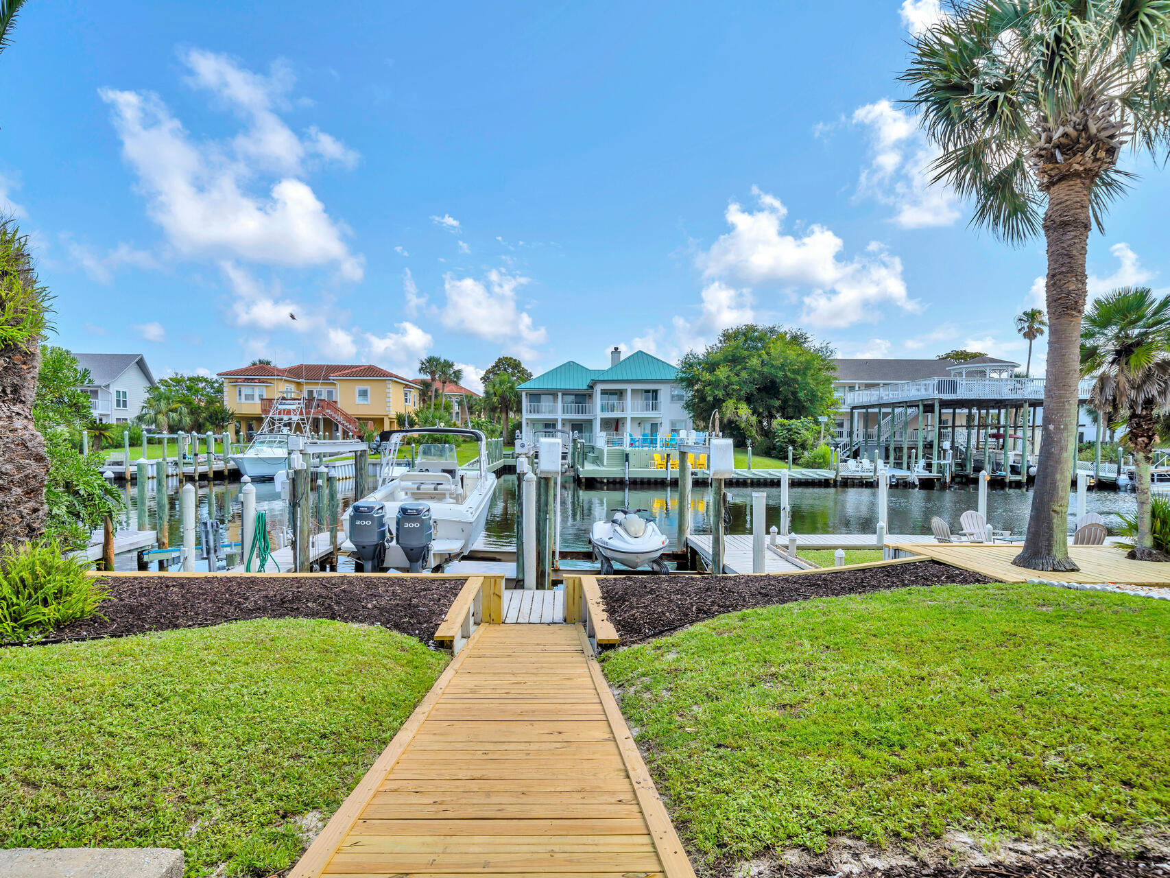HOLIDAY ISLE - Residential