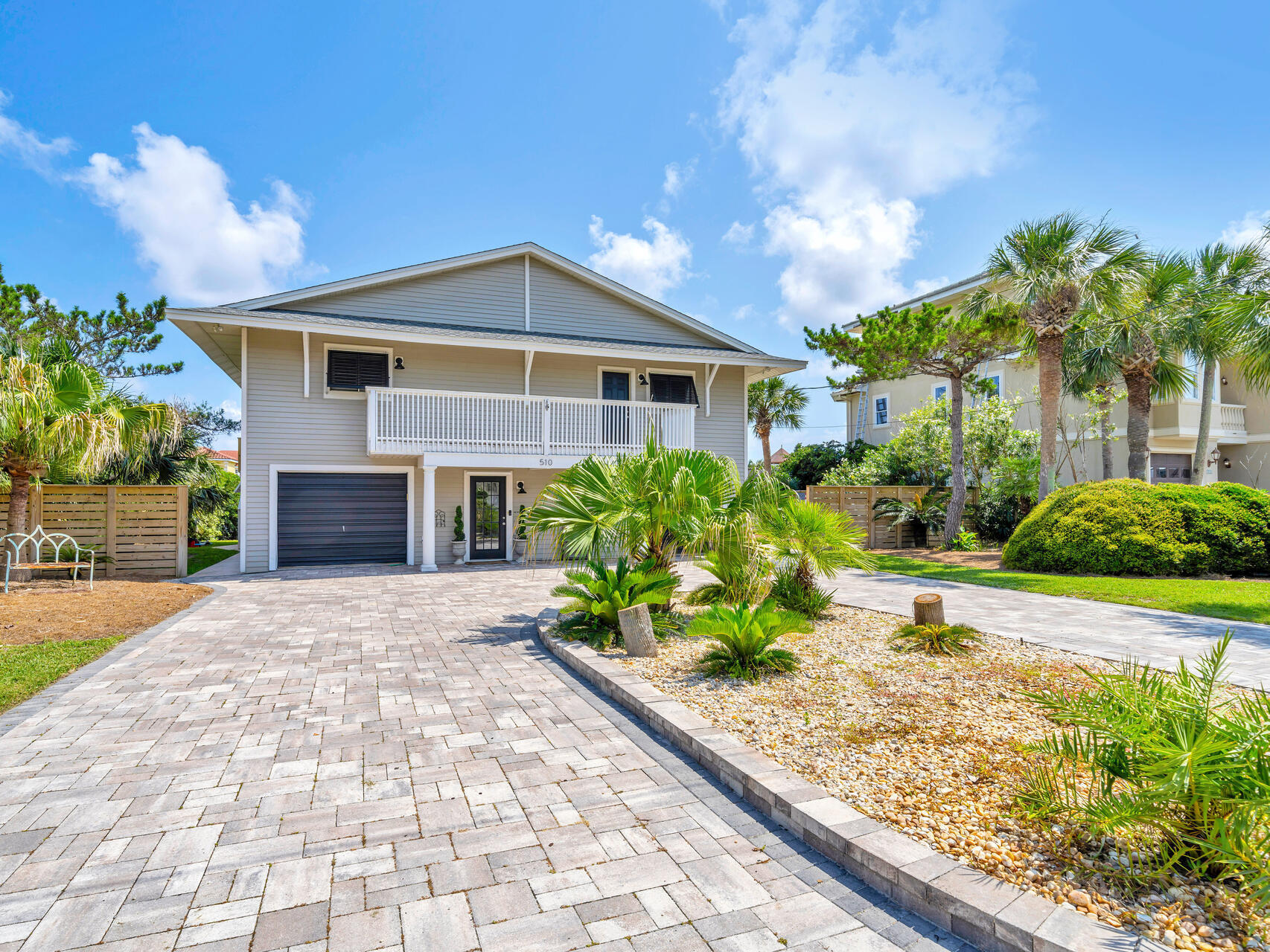 HOLIDAY ISLE - Residential