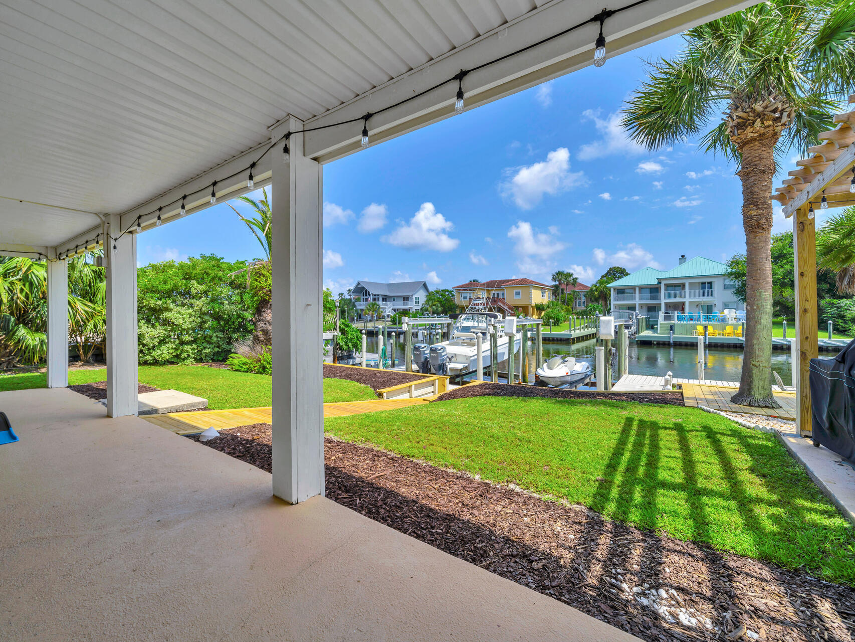 HOLIDAY ISLE - Residential