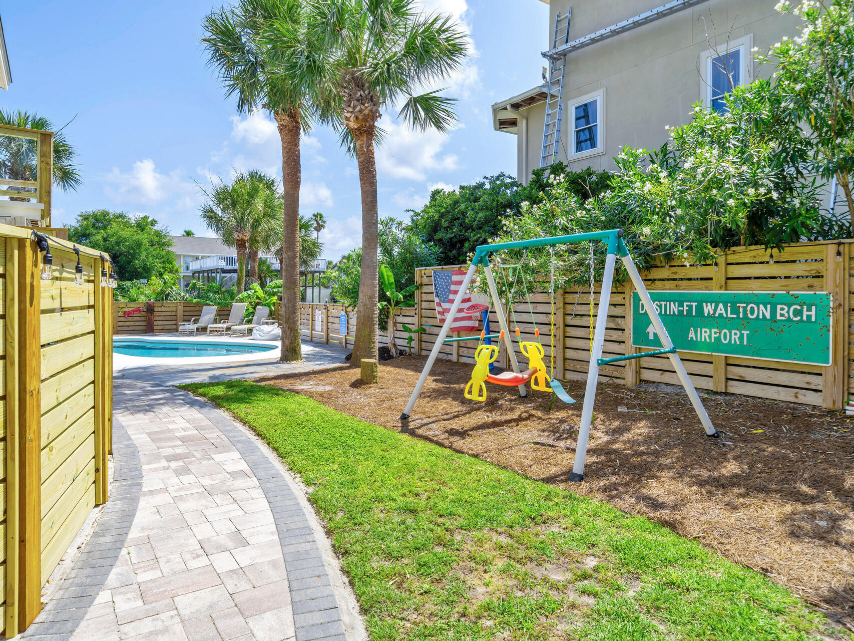HOLIDAY ISLE - Residential
