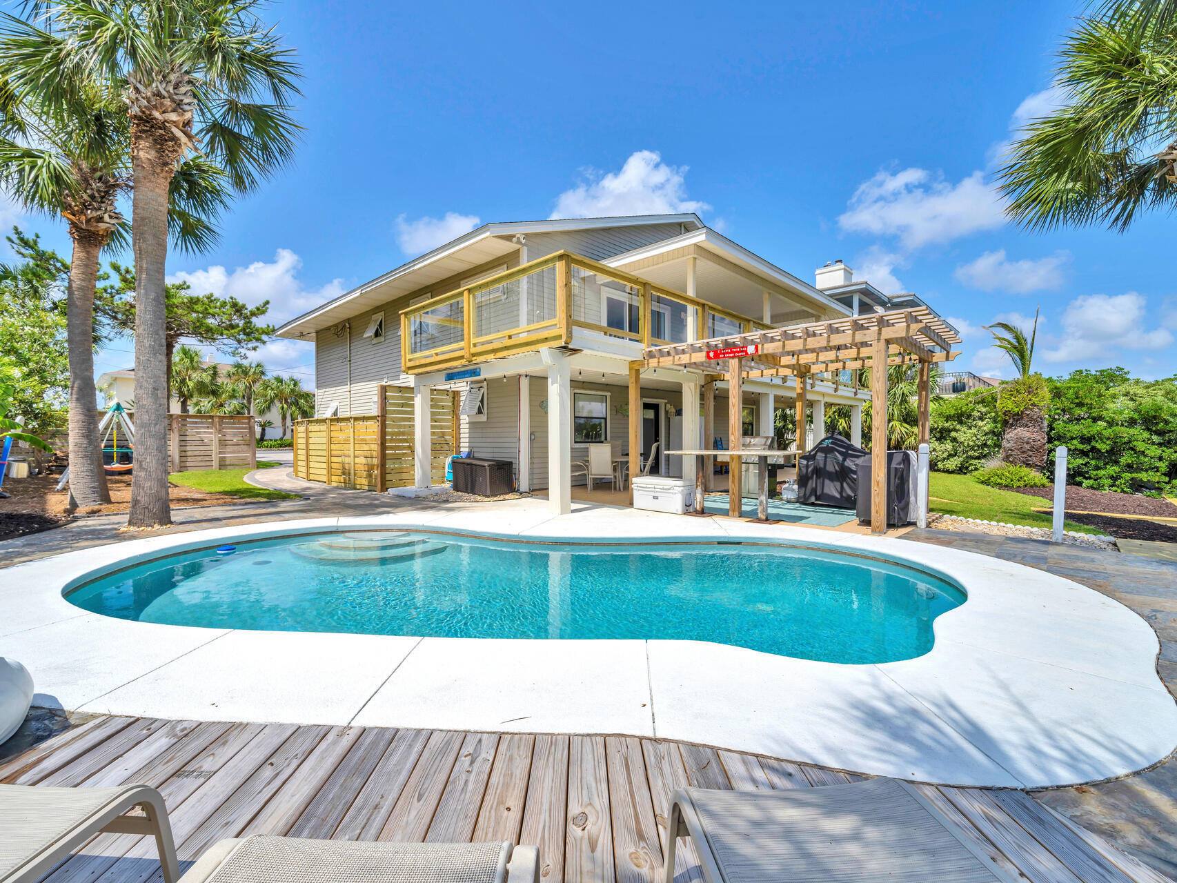 HOLIDAY ISLE - Residential