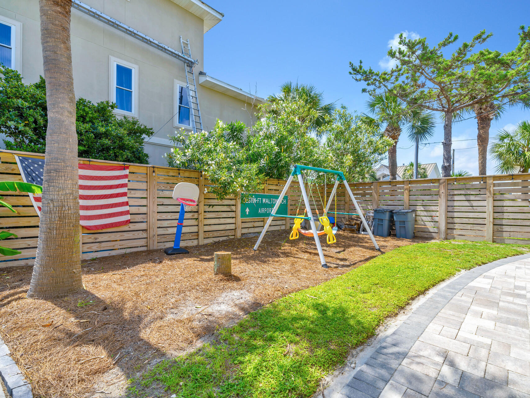 HOLIDAY ISLE - Residential