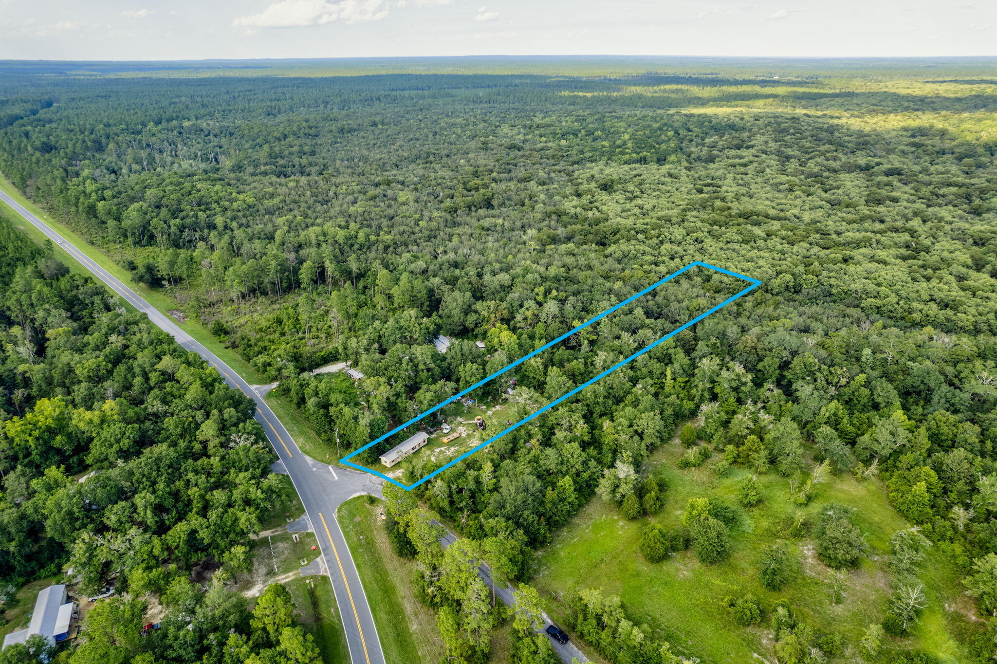 METES & BOUNDS - Land