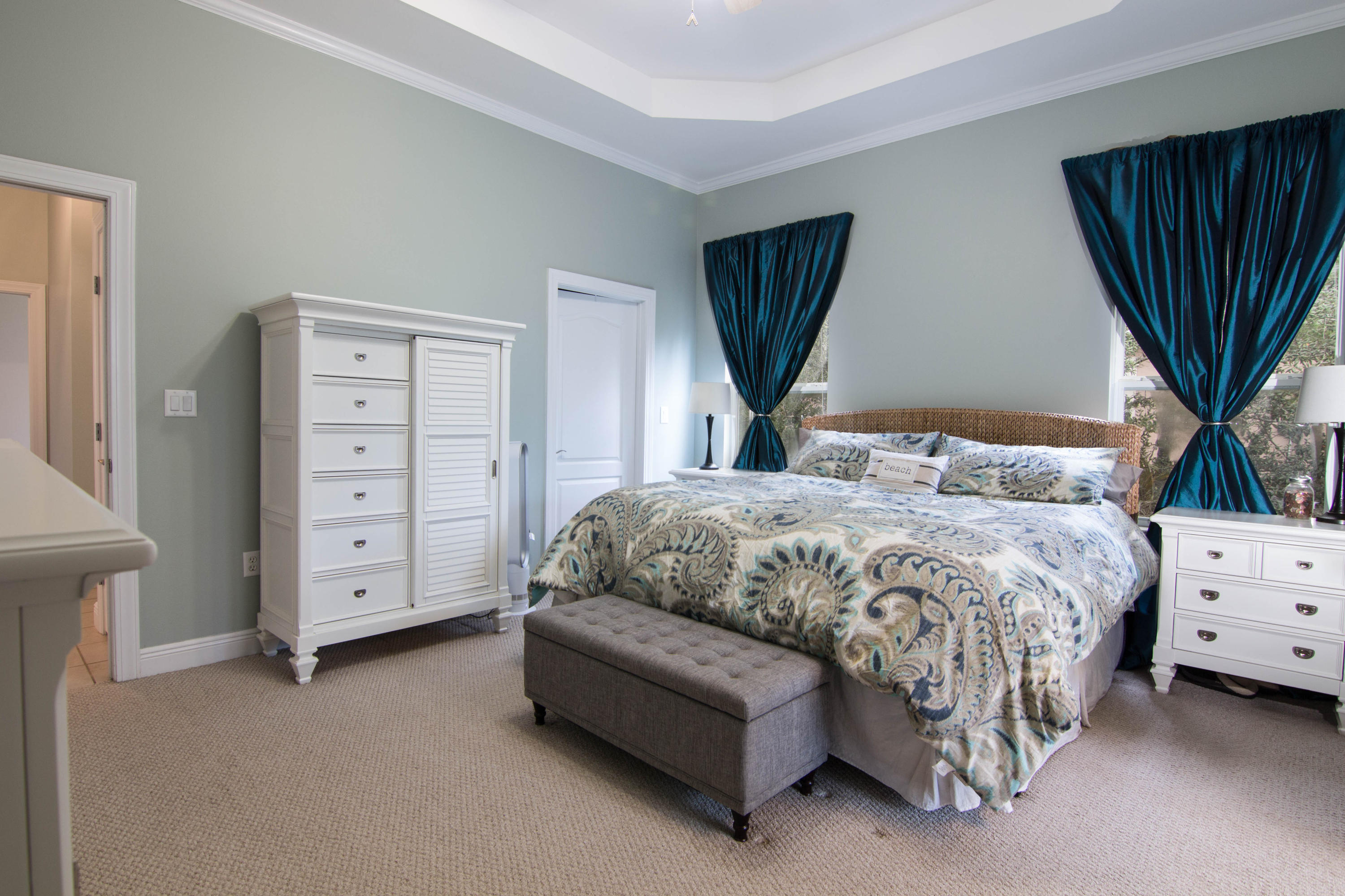 COUNTRY CLUB ESTATES - Residential