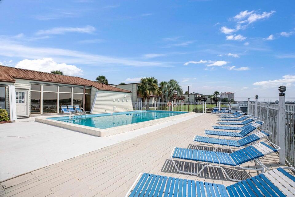 FOUNTAINHEAD CONDO - Residential Lease