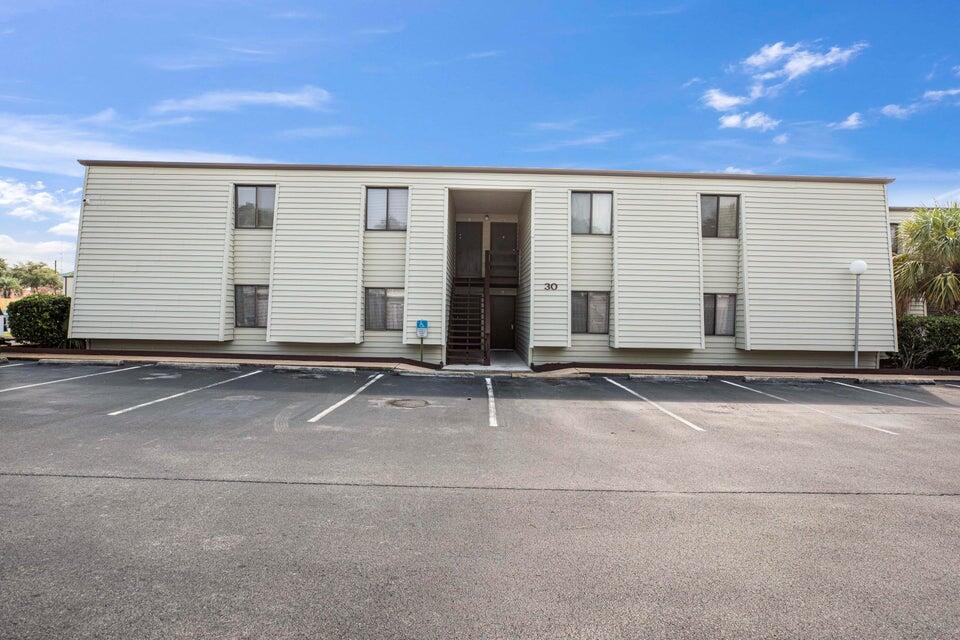 FOUNTAINHEAD CONDO - Residential Lease