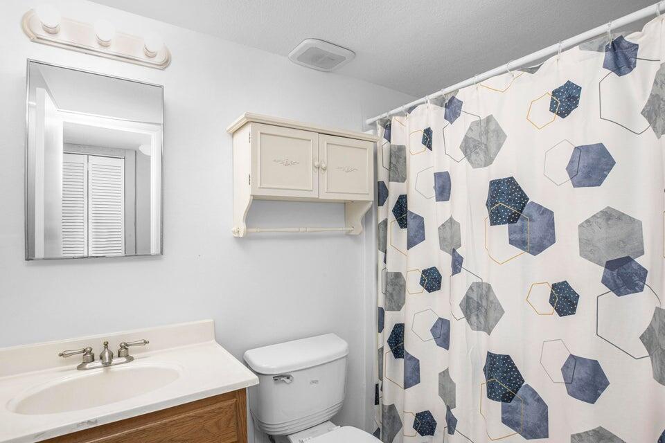 FOUNTAINHEAD CONDO - Residential Lease