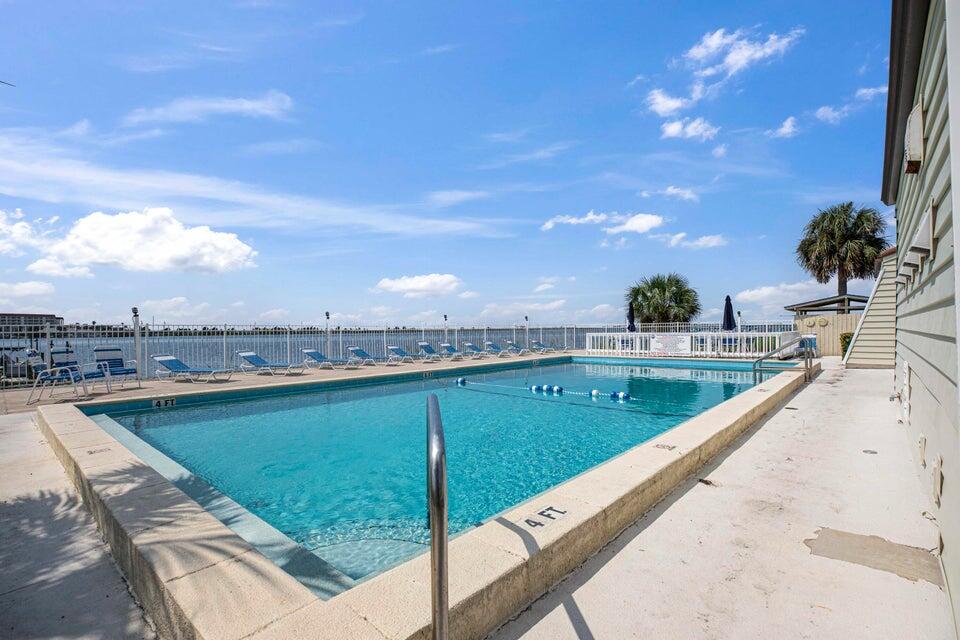 FOUNTAINHEAD CONDO - Residential Lease