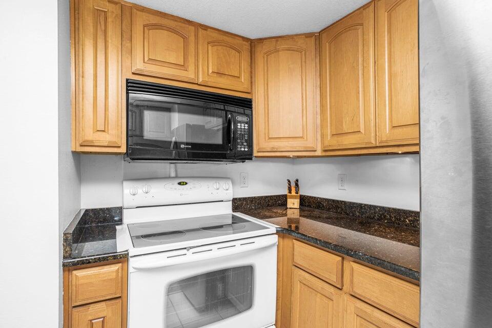FOUNTAINHEAD CONDO - Residential Lease