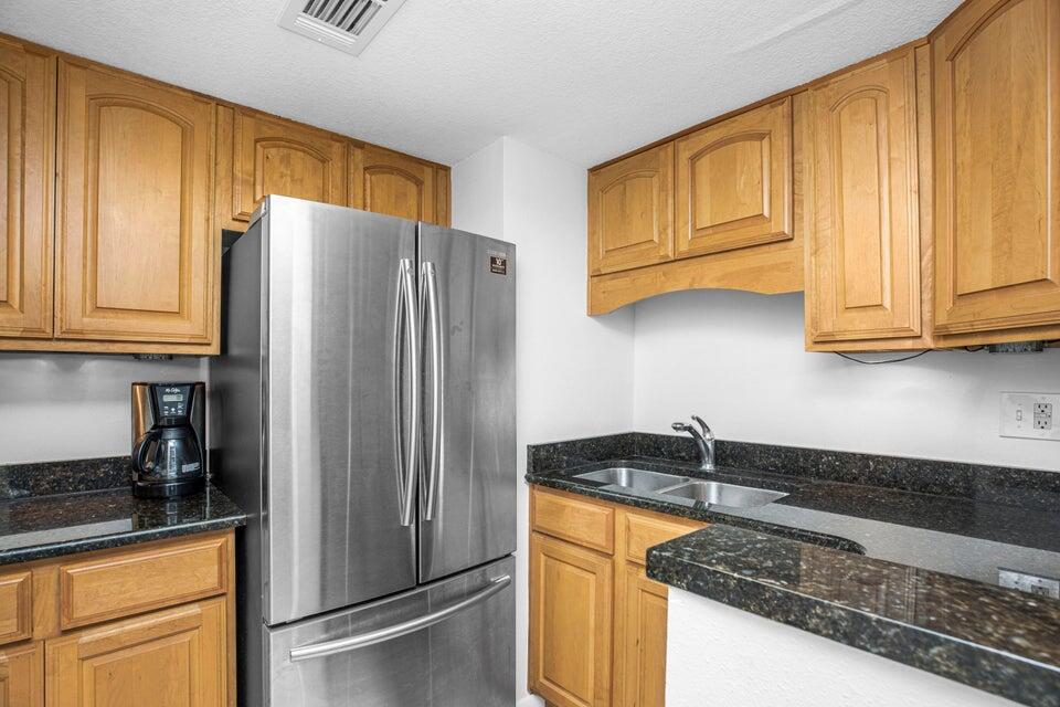 FOUNTAINHEAD CONDO - Residential Lease