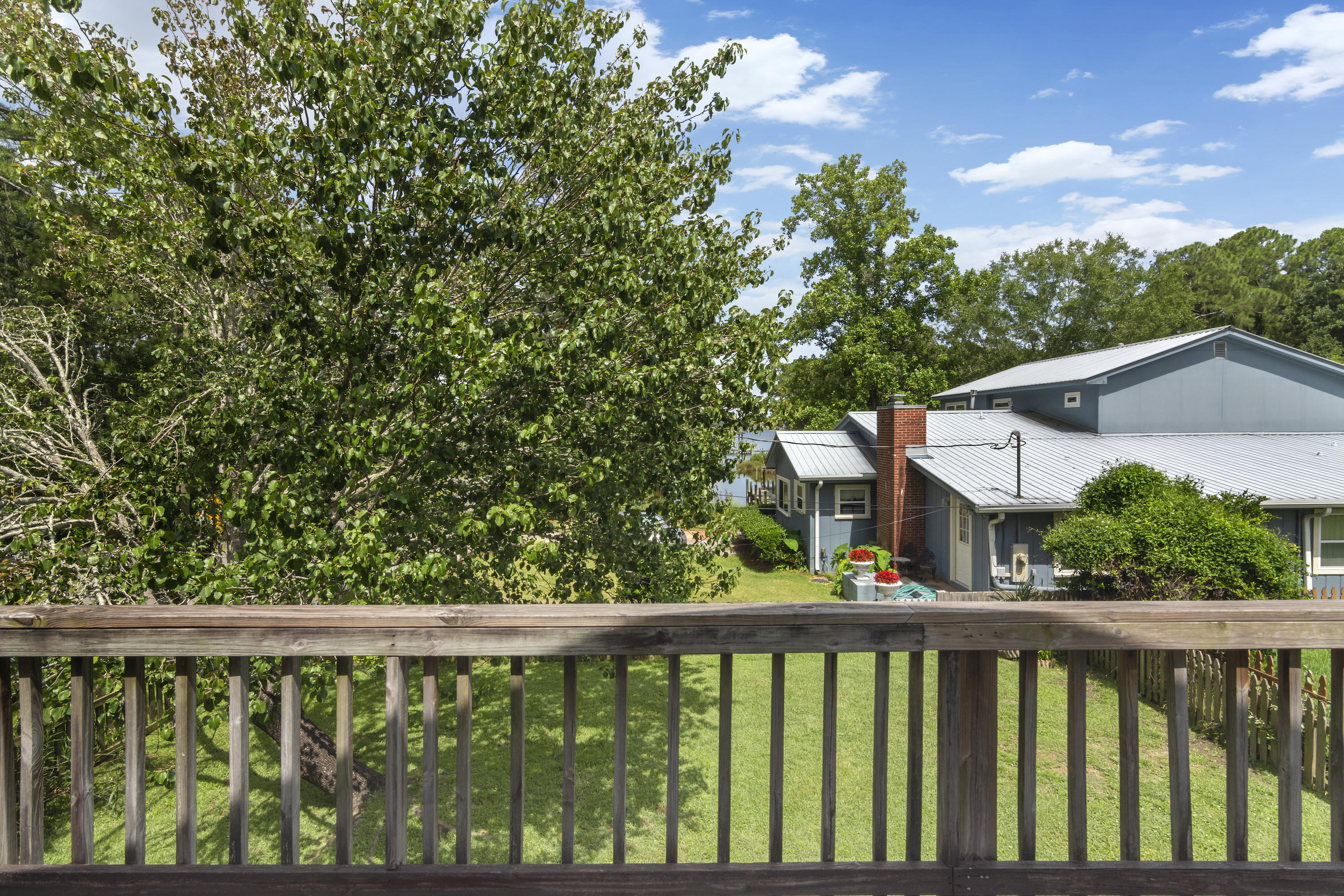 VALPARAISO PINECREST 6 - Residential Lease