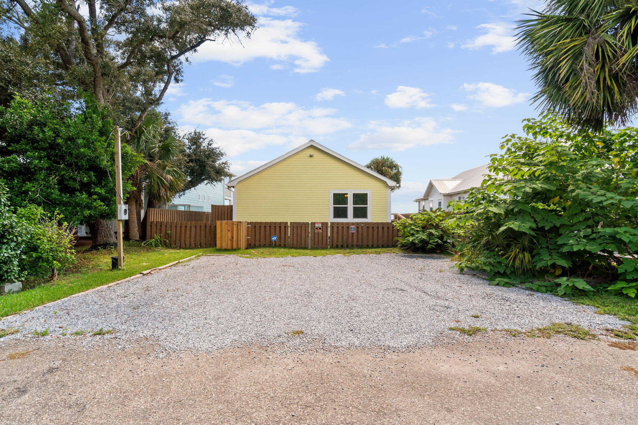 NO RECORDED SUBDIVISION - Residential
