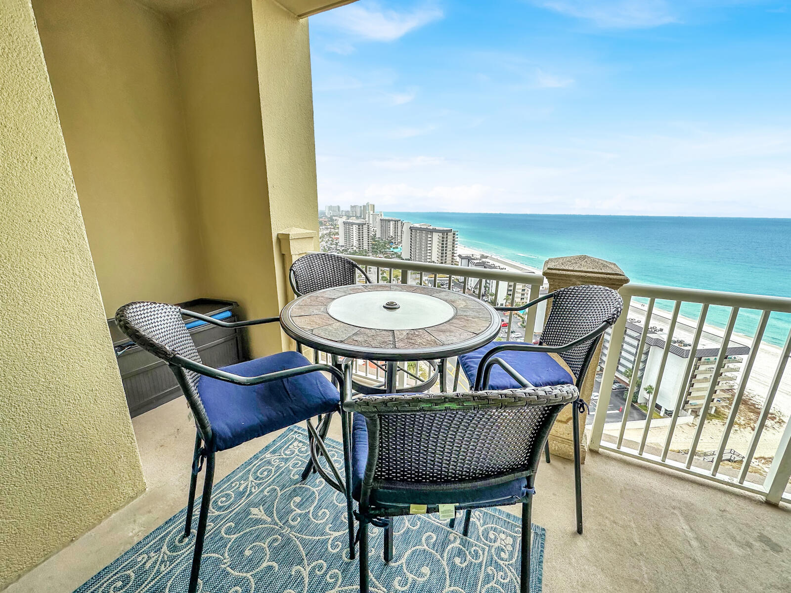 GRAND PANAMA BEACH RESORTS - Residential