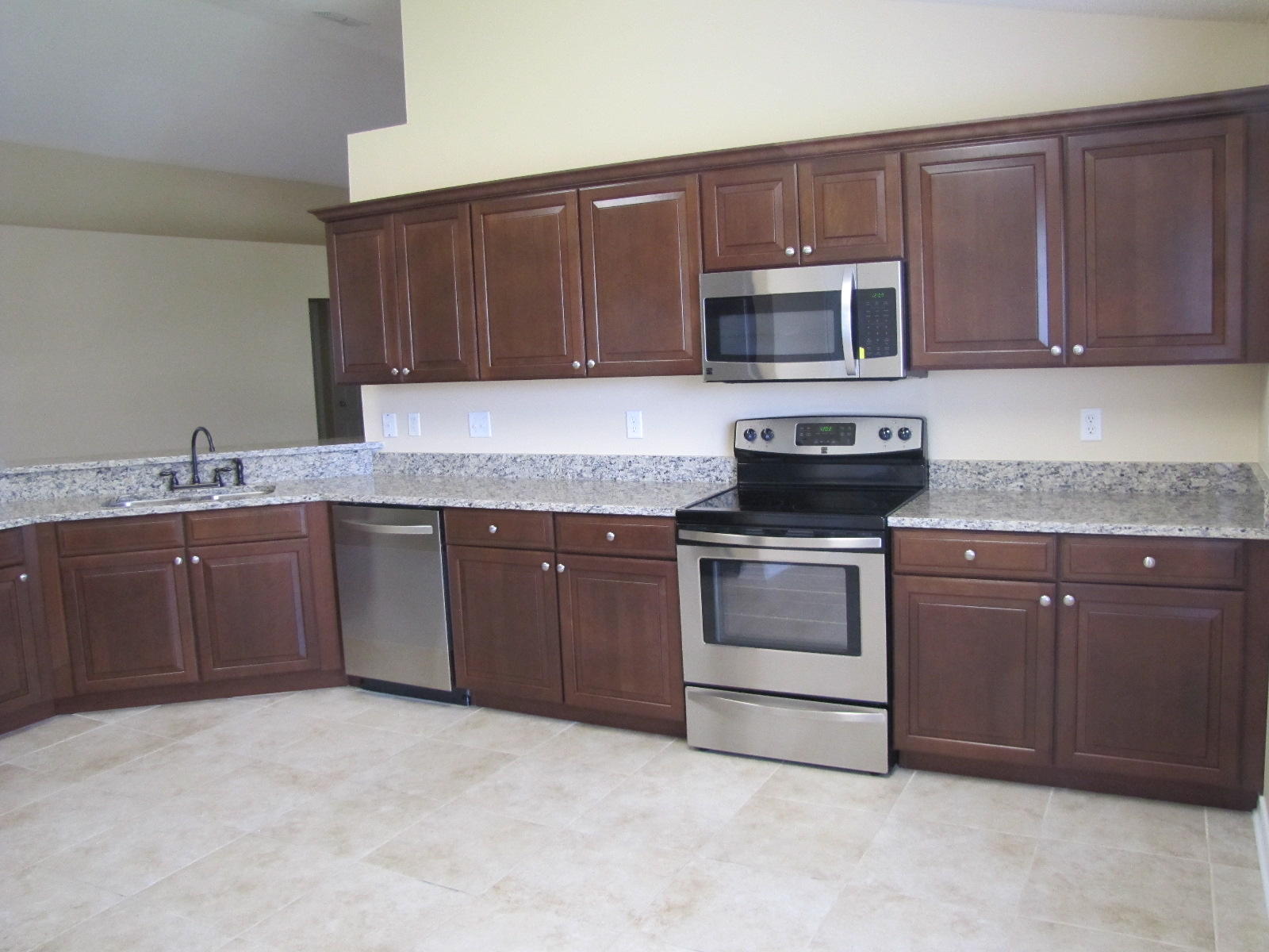 PARADISE RETREAT - Residential