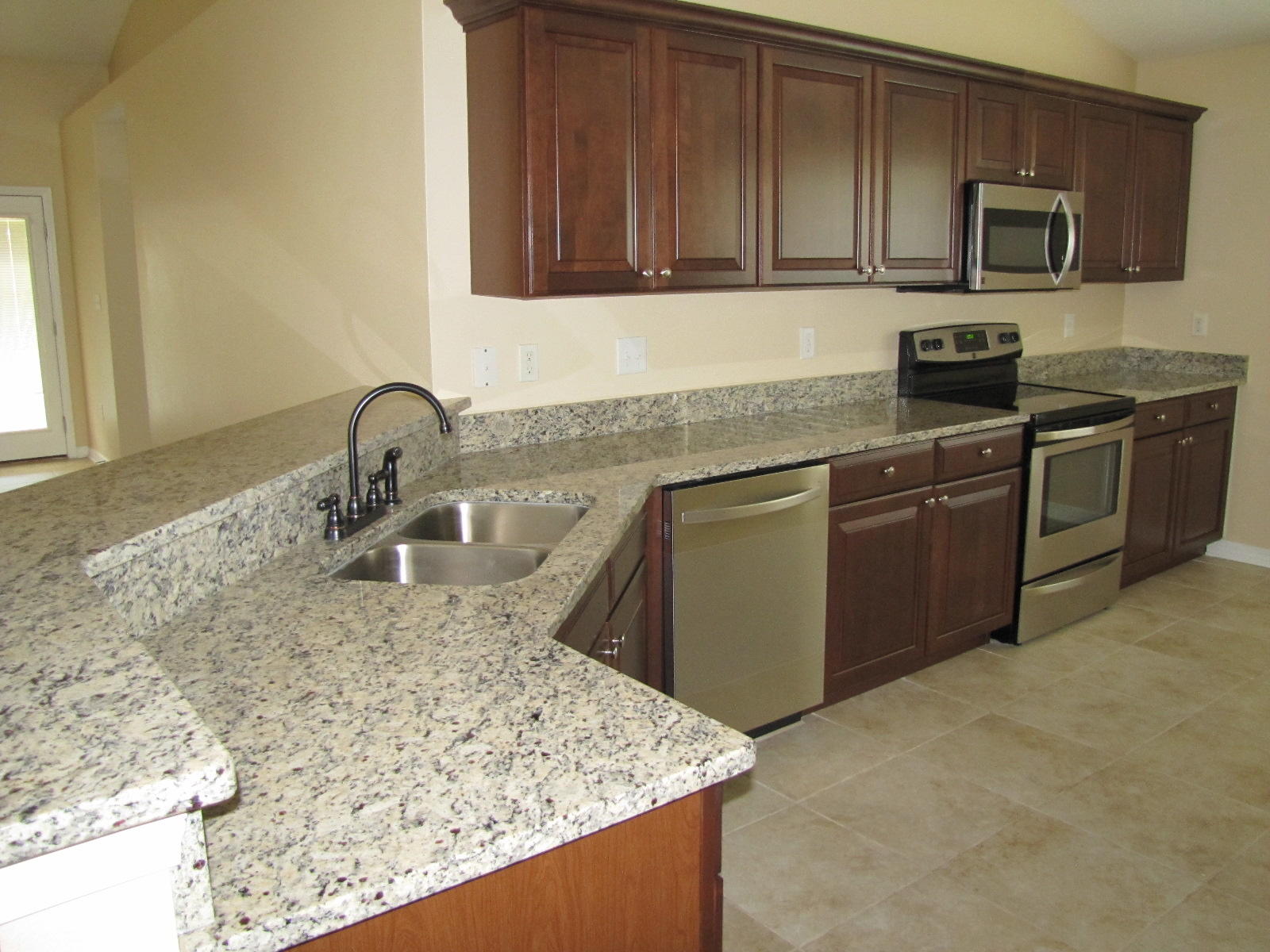 PARADISE RETREAT - Residential